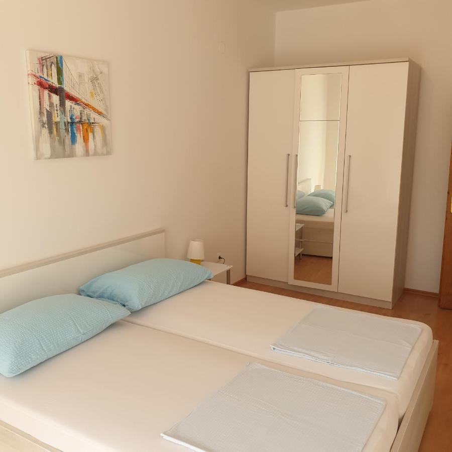 Apartment Sara Crikvenica Extérieur photo